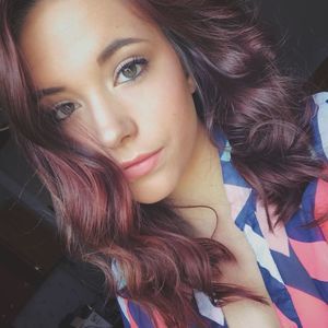 Meet your Posher, Kiana
